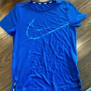 Nike dri fit blue T-shirt / youth boys, size xl
